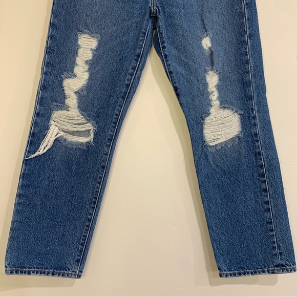 Levi’s Wedgie Jeans Women's Size 27 Quality Premium Distressed Denim Medium wash - Picture 4 of 16